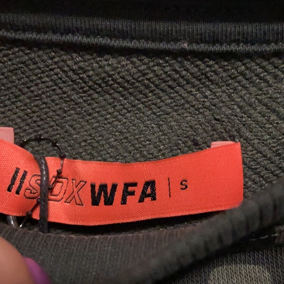 NWT White Fox Sarah’s Day Camo Oversized Sweater - Picture 5 of 6